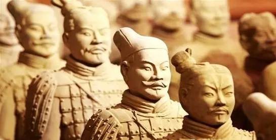布里斯托空壓機說史！為何兵馬俑的發(fā)髻妖嬈地歪向一側？